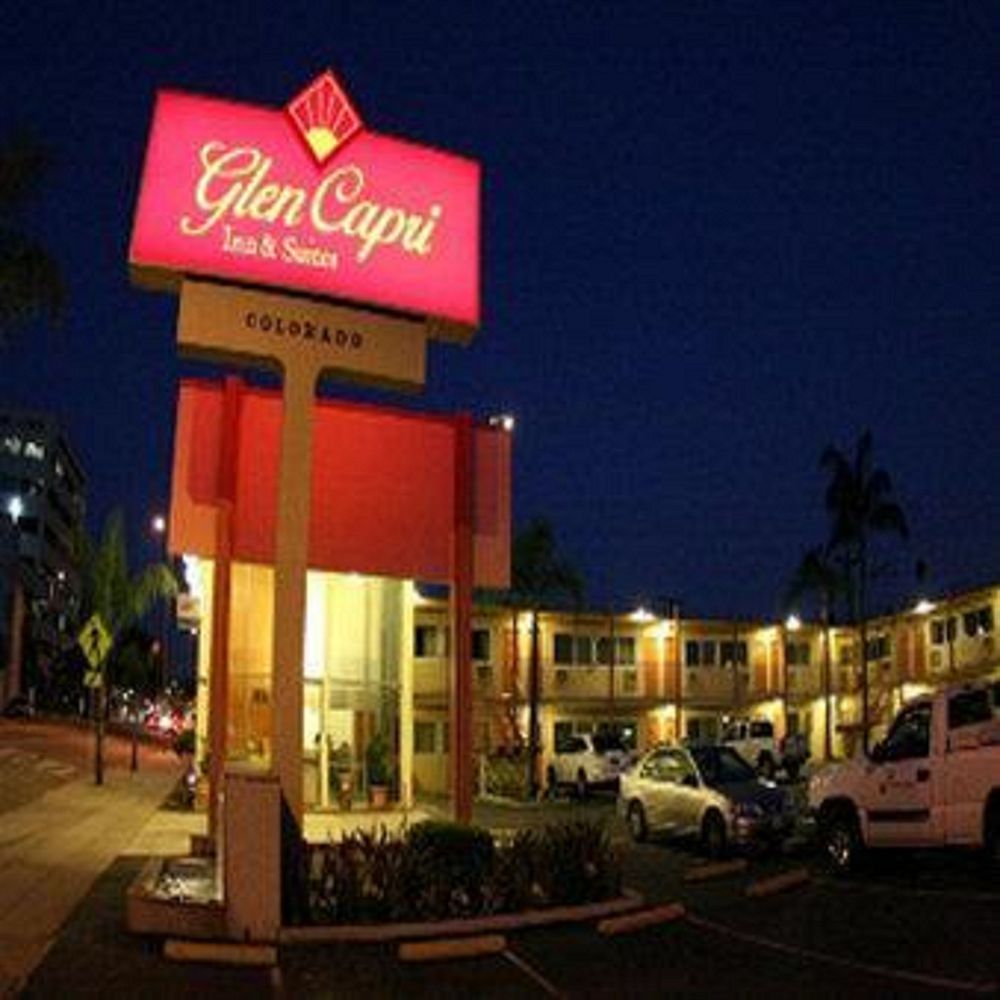 Hotel Xilo Glendale Bagian luar foto