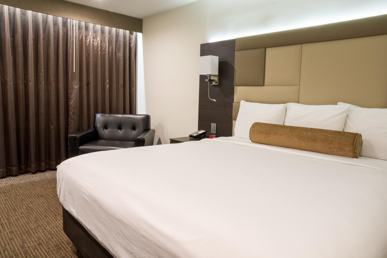 Hotel Xilo Glendale Bagian luar foto
