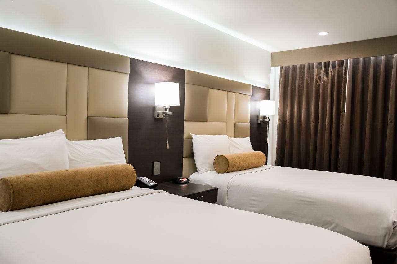 Hotel Xilo Glendale Bagian luar foto